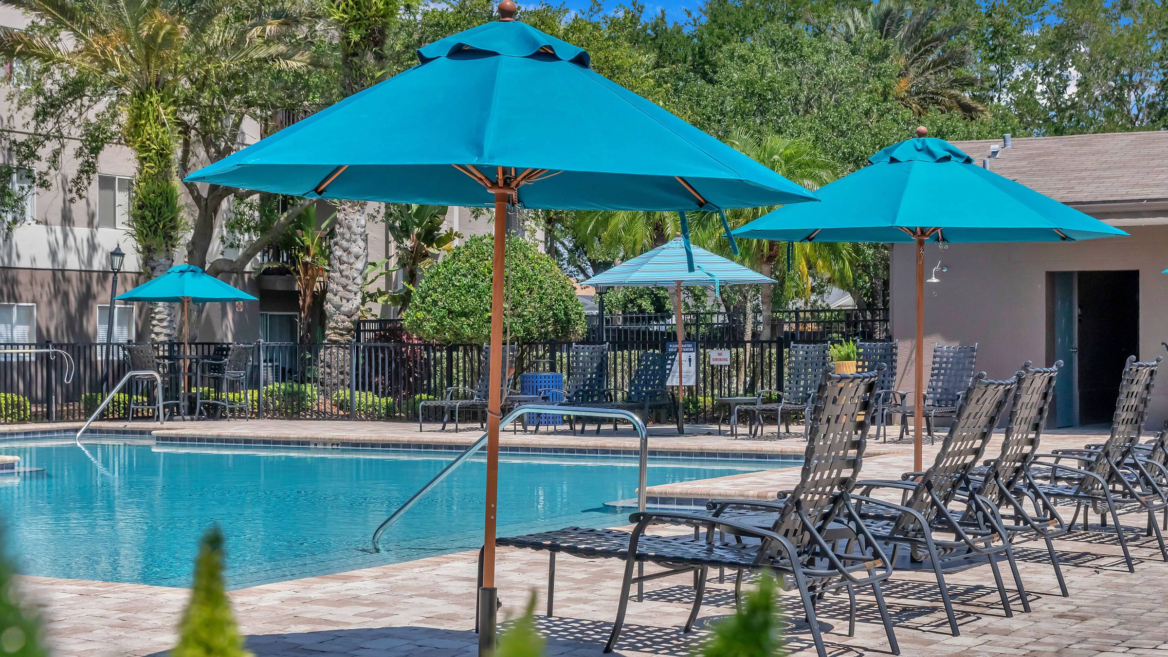 Pool at Valencia at Westchase